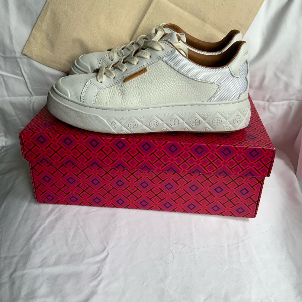 Tory Burch White Sneakers: Ladybug Sneaker Adria in size 7.5 Womens